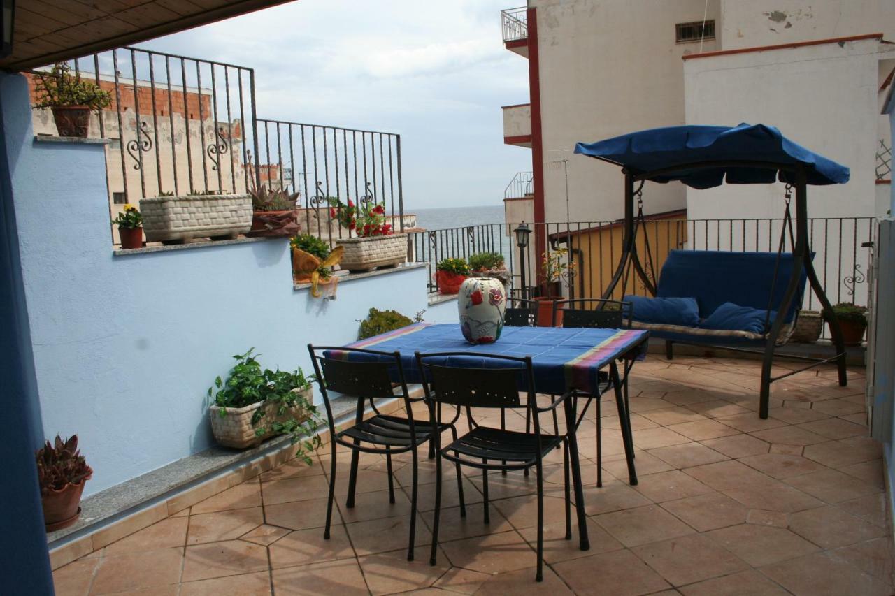 Casa Vacanze Aloha جيارديني ناكسوس المظهر الخارجي الصورة