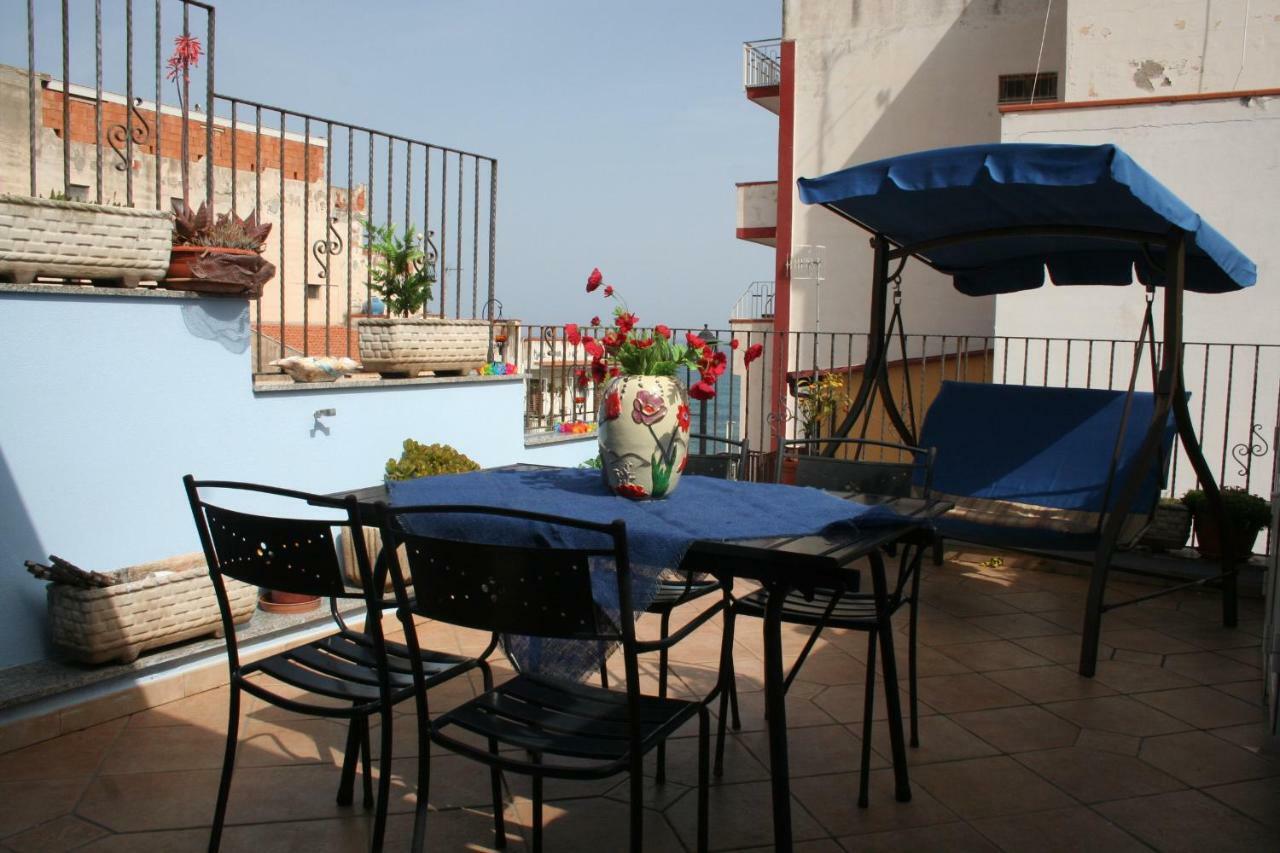 Casa Vacanze Aloha جيارديني ناكسوس المظهر الخارجي الصورة